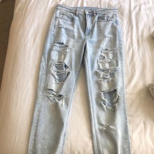 American Eagle Mom Jean